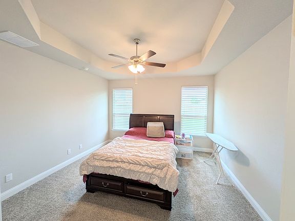 5th image of 1140 Knightsbridge Rd