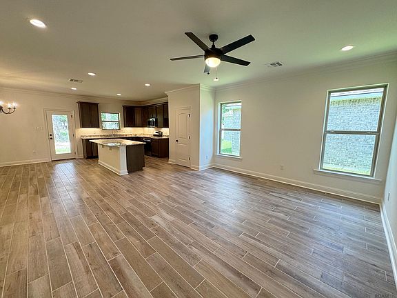 5th image of 25705 Tarver Dr