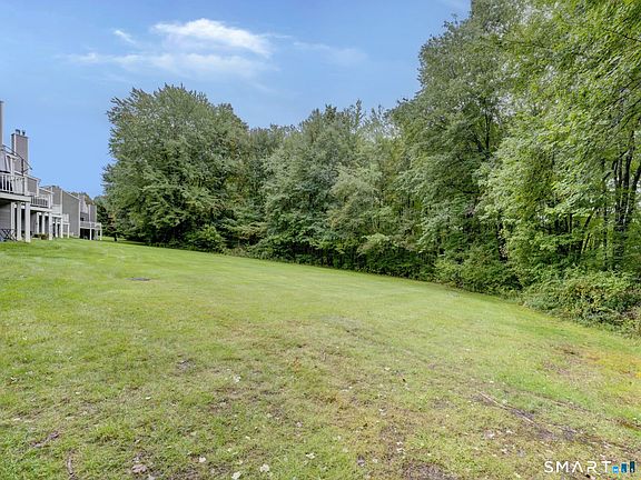 3rd image of 41 Tamarack Drive #41