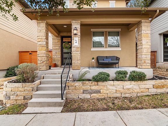 2nd image of 206 Ridgecrest Dr. Unit 4