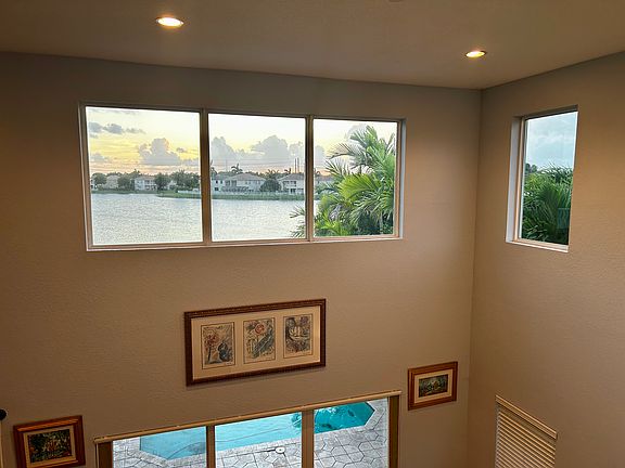 2nd image of 1236 Bay View Way