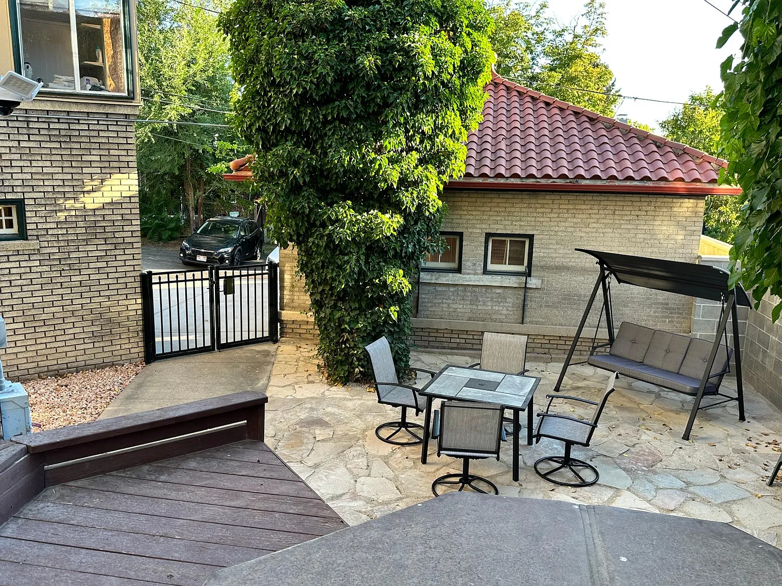 5 bed, 4700 sqft, $850 — Photo 4