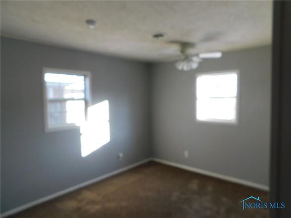 5th image of 727 Oaklawn Ave