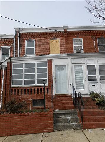 1st image of 407 S Franklin St