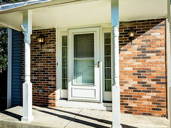 3rd image of 2S726 Timber Dr