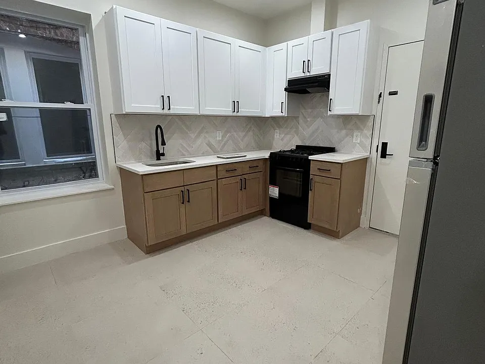 10 School St #3
