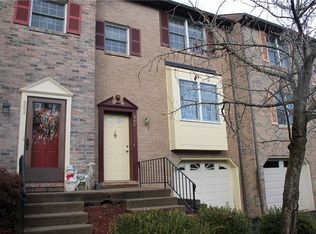 966 Twin Leaf Ct, Bethel Park, PA 15102