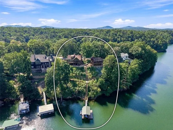 7556 Island Mill Rd SE, Acworth, GA 30102