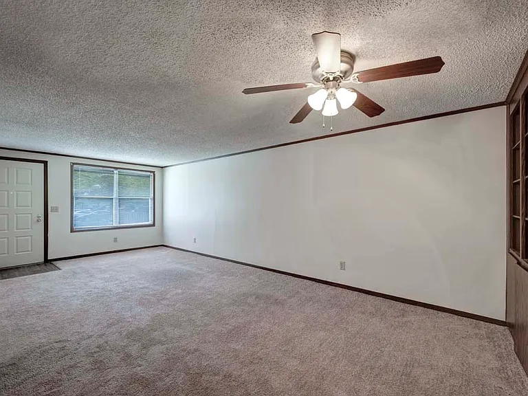Ridgewood Court — Photo 16