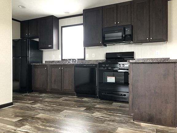 2nd image of 2100 Stephenson Hwy #207