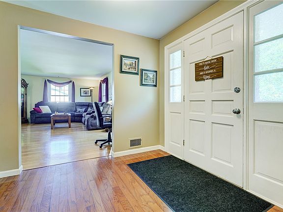 4th image of 47 Hillrise Dr