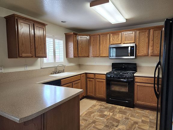 5th image of 1426 Edlesborough Cir