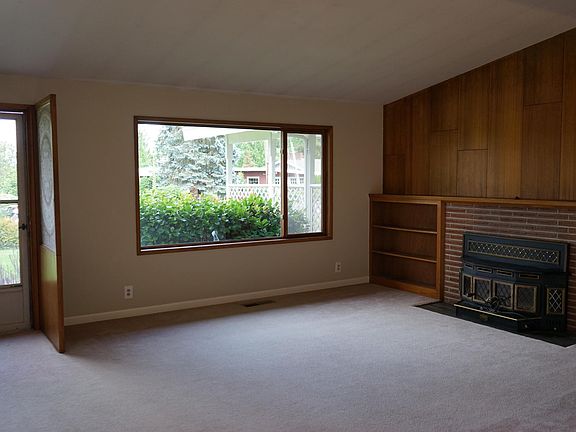 5th image of 439 168th Ave SE