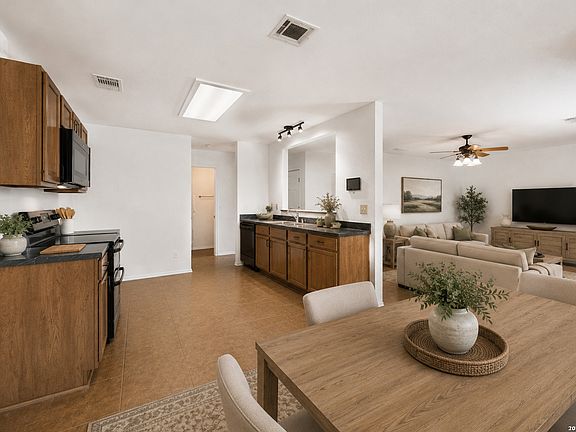 3rd image of 9046 Camino Rey