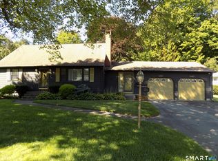 29 Lochaven Rd, Bristol, CT 06010
