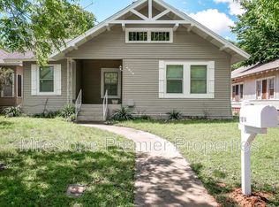 1014 W Walker St, Denison, TX 75020