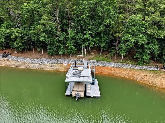 2nd image of 3680 Sinclair Shores Rd