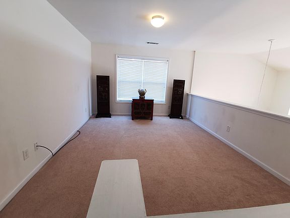 3rd image of 3212 Briaroak Dr