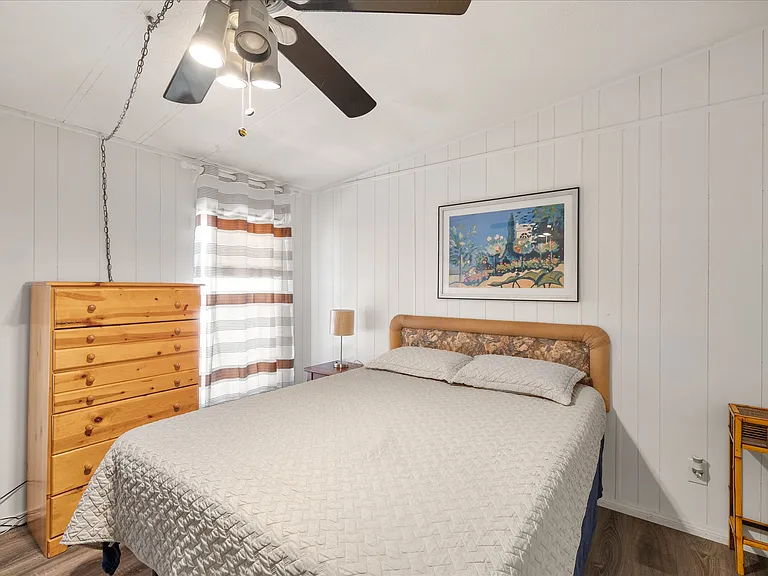 1051 Heritage Dr — Photo 14