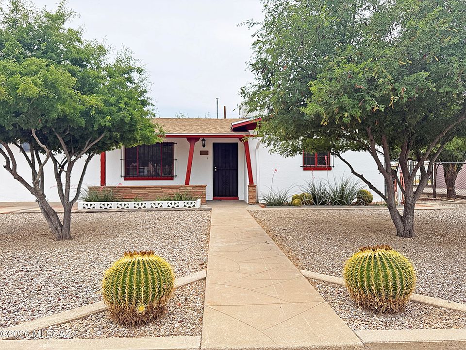 1st image of 1038 E Blanton Dr
