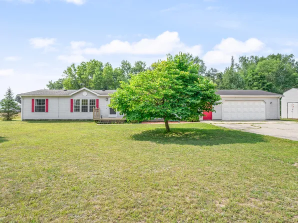 9041 Seven Mile Rd, Evart, MI 49631