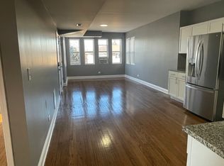 337 Memorial Dr APT 1, Calumet City, IL 60409