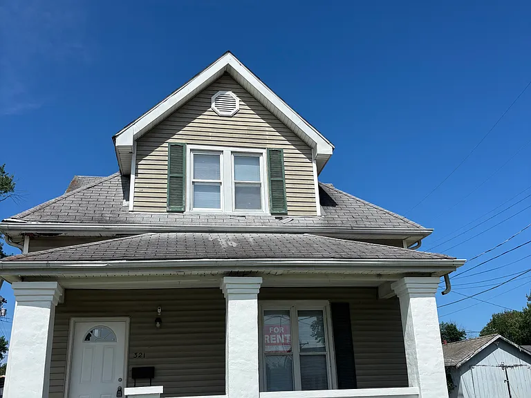 321 N Elm St — Photo 1