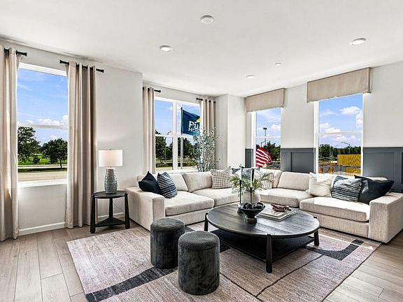 Bright and Inviting Gathering Room
