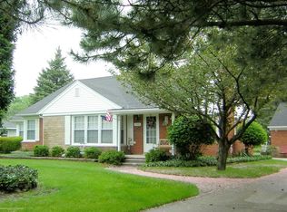 14765 Fifteen Mile Rd, Sterling Heights, MI 48312