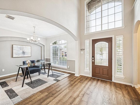 5th image of 7243 Emerald Run Ln