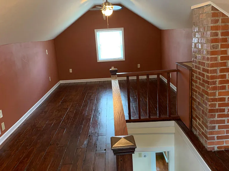 613 Japan St — Photo 13