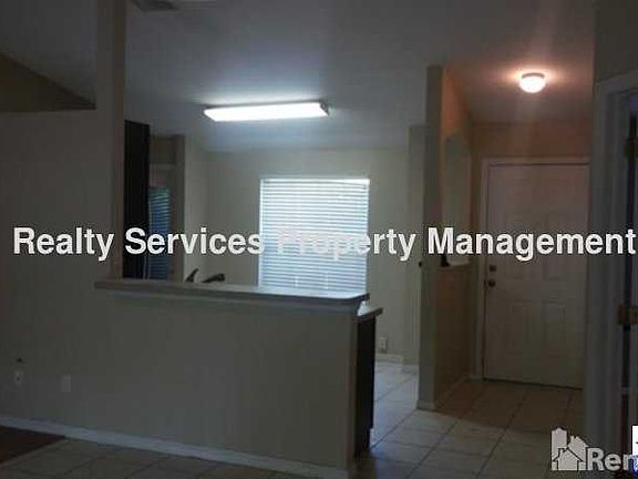 3rd image of 4653 Belladonna Ave
