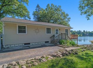 52651 Sheridan Rd, Paw Paw, MI 49079