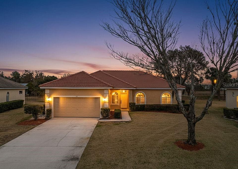 1st image of 417 BAY LEAF DRIVE