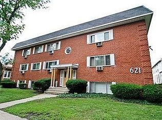 621 S Maple Ave APT 101, Oak Park, IL 60304