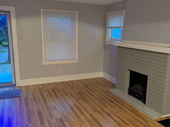 3rd image of 1150 Herberich Ave