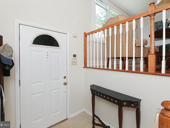 2nd image of 105 Woodview Ln