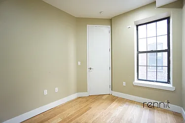 Rented by Rennit Inc.