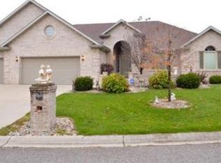 57591 Shorewood Dr E, South Bend, IN