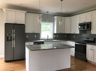 9 Syleo Ln, Salem, CT 06420