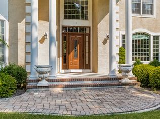 1 Windy Heights Rd, Lebanon Township, NJ 07830