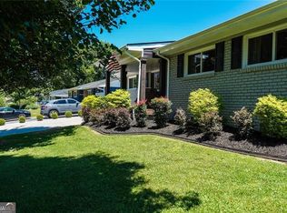 236 E Huntington Rd, Rossville, GA 30741