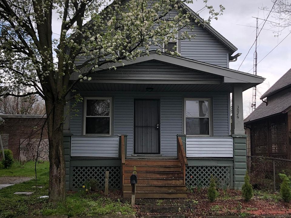 1st image of 3026 W 46th St