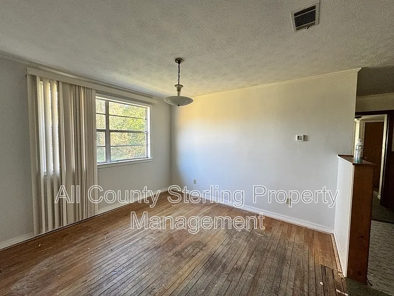 2751 SW State Road 47 — Photo 6