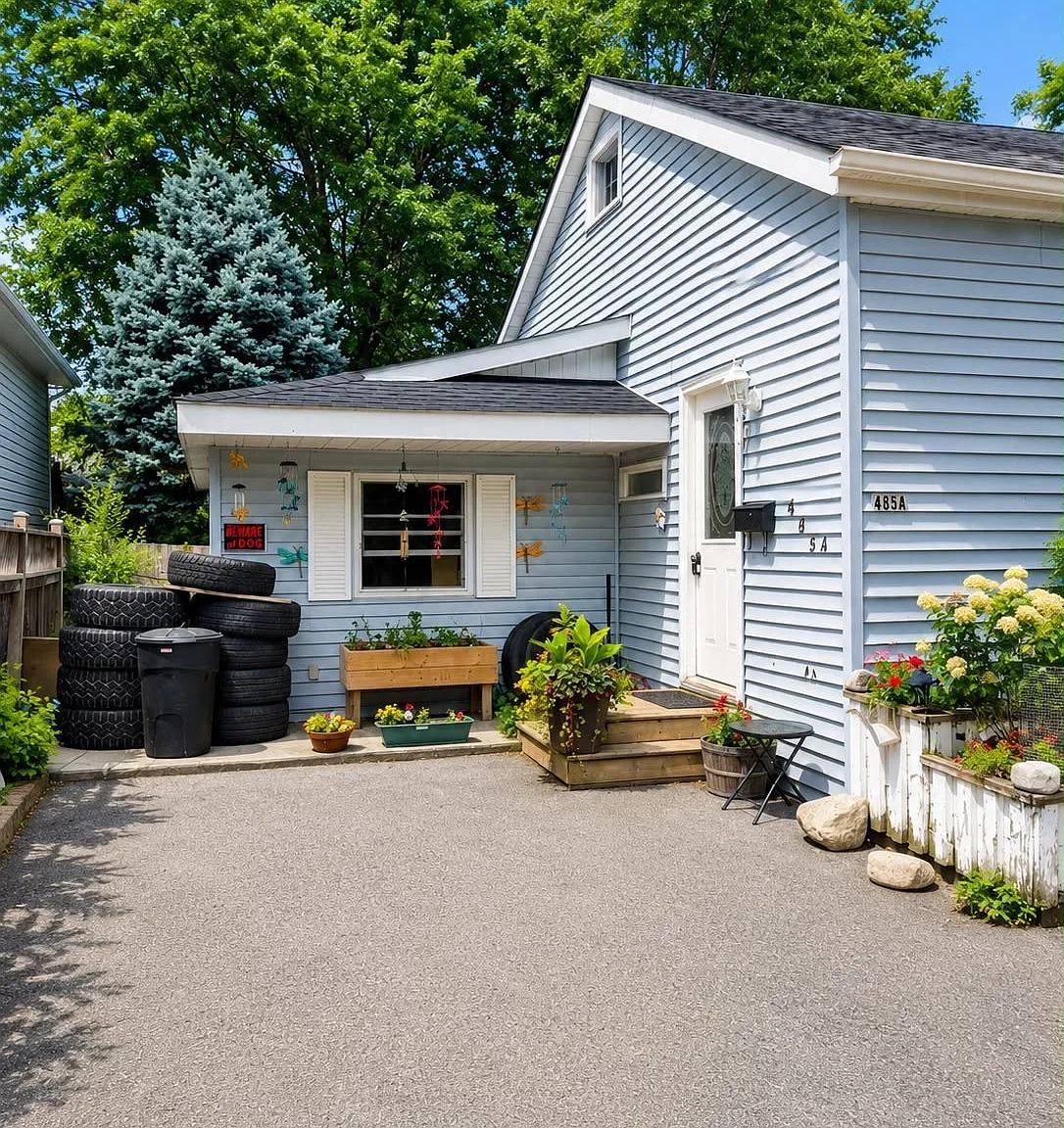 3 bed, $2,050 — Photo 2