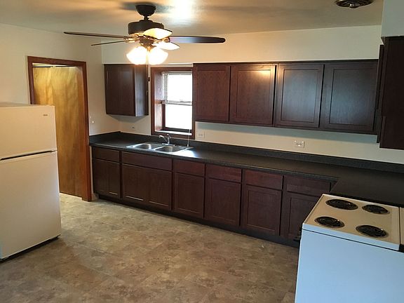2nd image of 1645 Hervey Ave