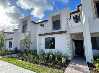 969 NE 211th St #969, Miami, FL 33179