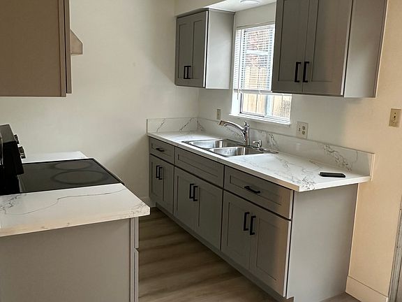 4th image of 339 N Vecino Dr #5