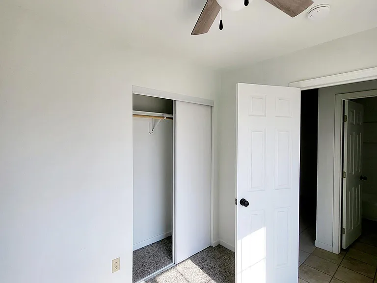 2306 S Walnut Ave — Photo 13