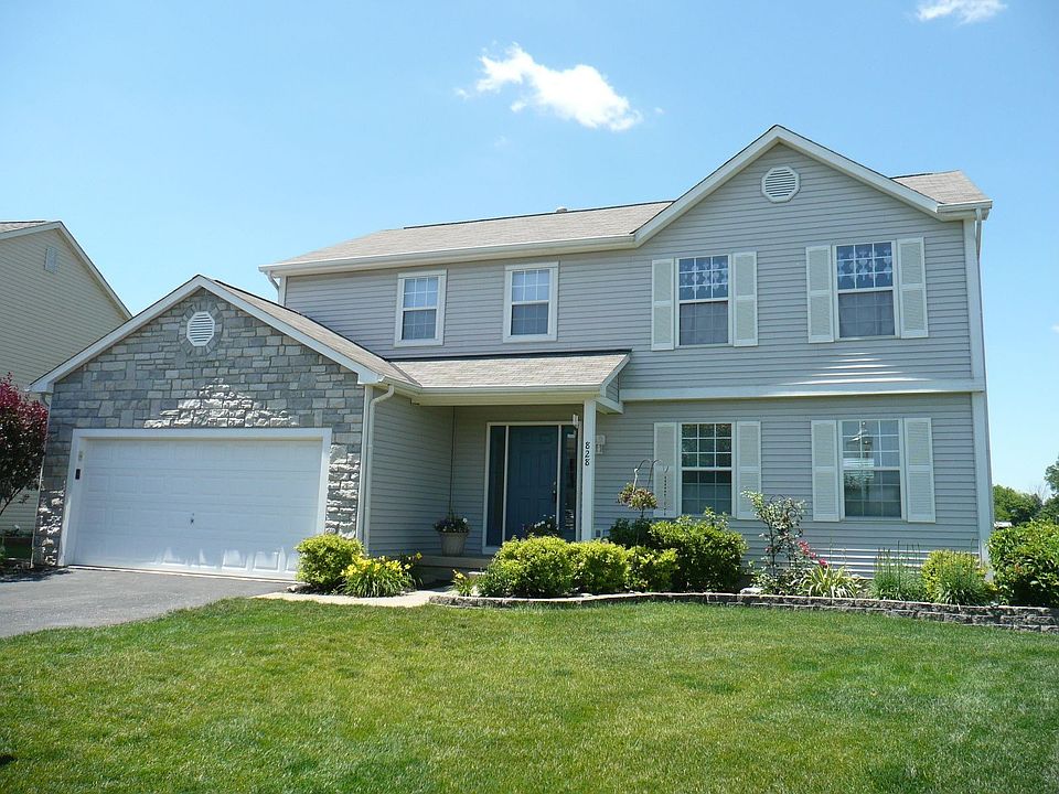 1st image of 828 Brittany Dr